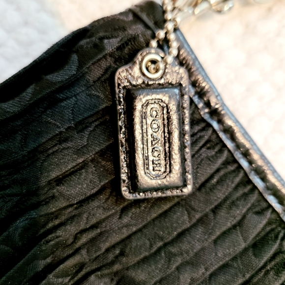 Small Coach Handbag - Picture 6 of 7